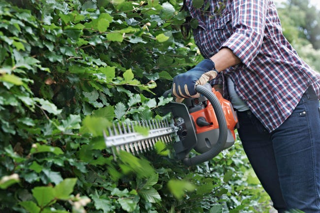 Husqvarna 122HD60 taille-haie thermique lame 60cm