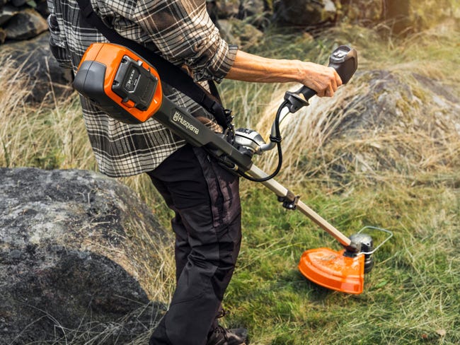 Husqvarna 220iR débroussailleuse batterie 36V 36cm